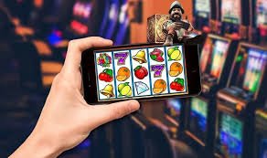 erek2 08 live-dealer blackjack table interface on mobile screen
